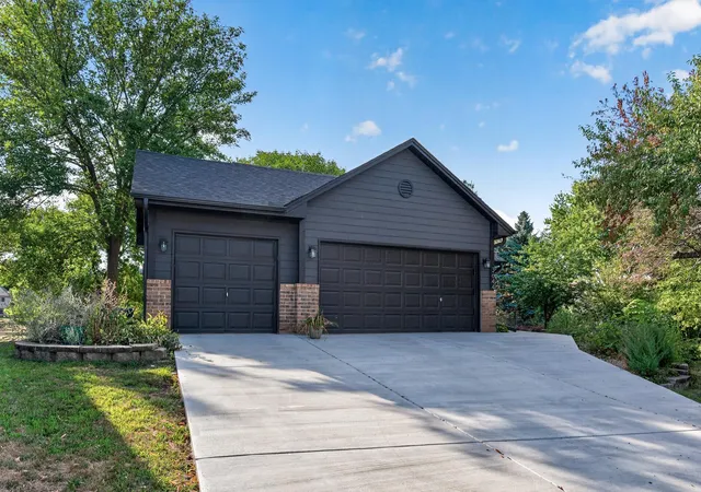Photo 2 of Single family home for sale at 3644 James Ct, Hastings, MN 55033 | MLS# 7138416 | Listing updated on 2026-10-06