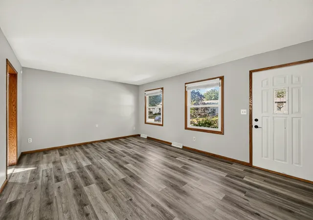 Photo 3 of Single family home for sale at 1604 9th Avenue Se, Rochester, MN 55904 | MLS# 7138424 | Listing updated on 2026-09-21