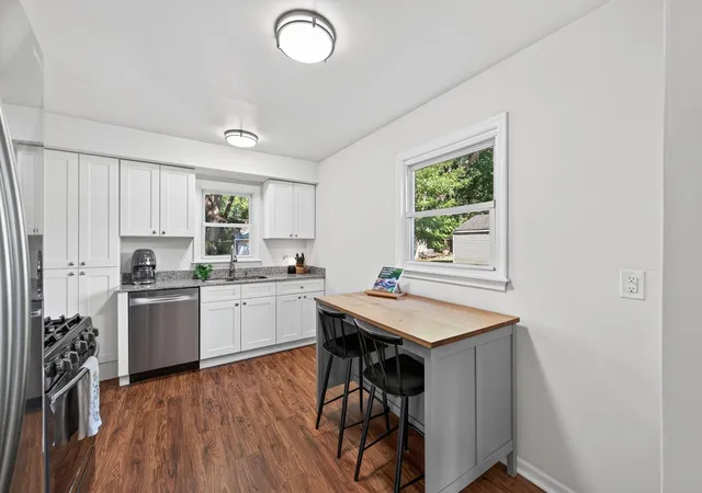 Photo 3 of Single family home for sale at 180 Grenadier Ave N, Saint Paul, MN 55128 | MLS# 7138428 | Listing updated on 2026-10-08