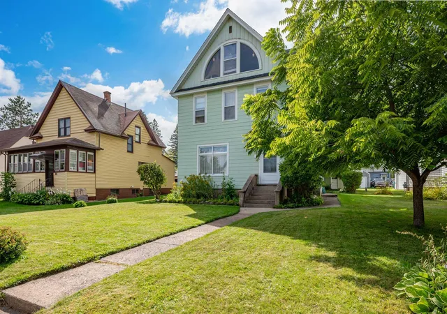 Photo 3 of Single family home for sale at 213 Sadie St, Marble, MN 55764 | MLS# 7138433 | Listing updated on 2026-09-04