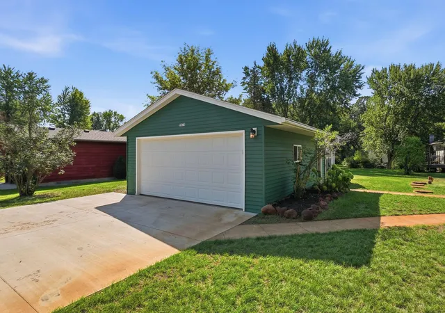 Photo 3 of Sale Pending at 9473 Crestview Dr, Saint Joseph, MN 56374 | MLS# 7138462 | Listing updated on 2026-09-15