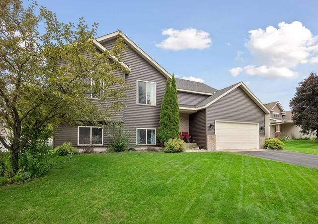 Photo 3 of Single family home for sale at 8676 Fairhill Ln, Monticello, MN 55362 | MLS# 7138463 | Listing updated on 2026-09-30