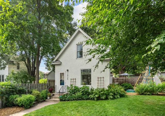 Photo 2 of Sale Pending at 1830 Hewitt Ave, Saint Paul, MN 55104 | MLS# 7138476 | Listing updated on 2026-10-19