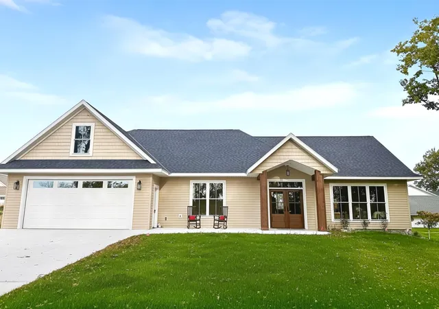 Photo 35 of Single family home for sale at 11628 Indian Beach Rd, Spicer, MN 56288 | MLS# 7138480 | Listing updated on 2026-10-06