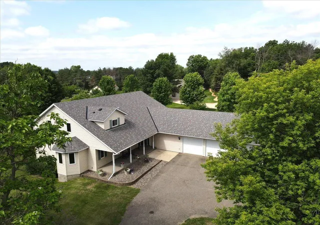 Photo 3 of Single family home for sale at 6592 295th Street E, Cannon Falls, MN 55009 | MLS# 7138482 | Listing updated on 2026-09-04
