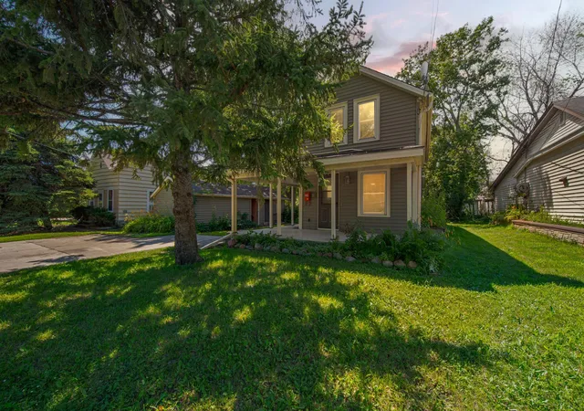 Photo 1 of Single family home for sale at 1518 4th Avenue, Mankato, MN 56001 | MLS# 7138497 | Listing updated on 2026-09-04