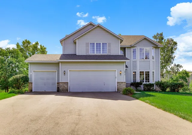 Photo 1 of Single family home for sale at 6814 Wildflower Dr S, Cottage Grove, MN 55016 | MLS# 7138523 | Listing updated on 2026-09-22