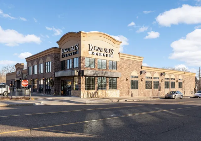 Photo 38 of Condo for sale at 127 Lexington Pkwy S #6, Saint Paul, MN 55105 | MLS# 7138524 | Listing updated on 2026-09-05