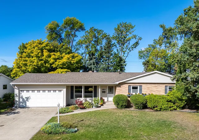 Single family home for sale at 1523 Hoven Ln, Crookston, MN 56716 | MLS# 7138528