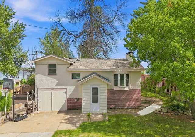 Photo 4 of Single family home for sale at 21327 Old Lake George Blvd, Anoka, MN 55303 | MLS# 7138530 | Listing updated on 2026-09-22