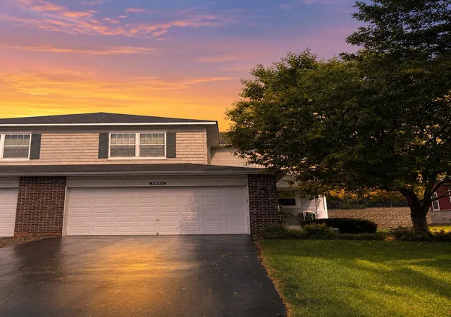 Photo 3 of Single family home for sale at 18062 Kindred Ct, Lakeville, MN 55044 | MLS# 7138543 | Listing updated on 2026-09-23