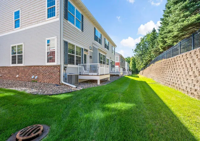 Photo 4 of Single family home for sale at 18062 Kindred Ct, Lakeville, MN 55044 | MLS# 7138543 | Listing updated on 2026-09-23