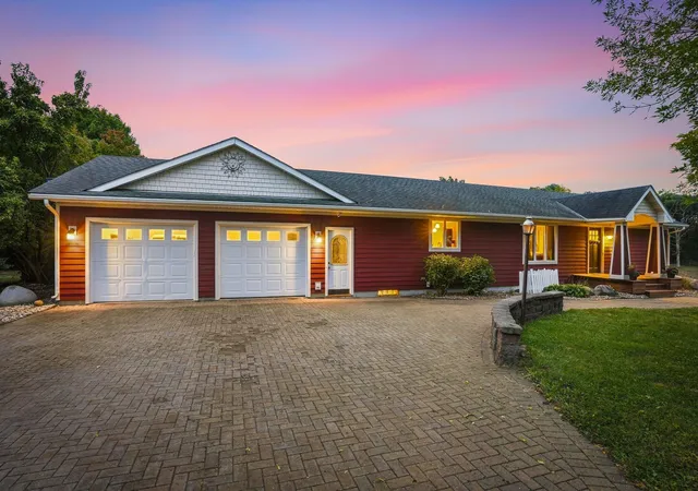 Photo 3 of Single family home for sale at 10525 Highway 25, Cologne, MN 55322 | MLS# 7138550 | Listing updated on 2026-10-08