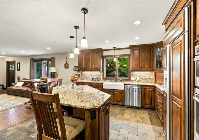 Photo 4 of Single family home for sale at 10525 Highway 25, Cologne, MN 55322 | MLS# 7138550 | Listing updated on 2026-09-29
