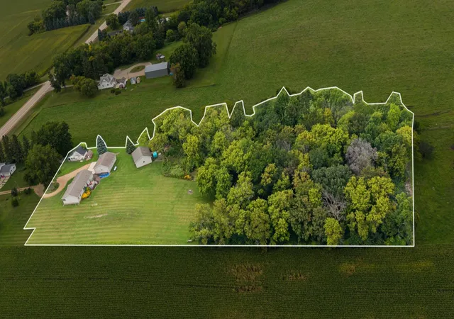 Photo 1 of Single family home for sale at 20210 County Rd 2, Silver Lake, MN 55381 | MLS# 7138561 | Listing updated on 2026-09-24
