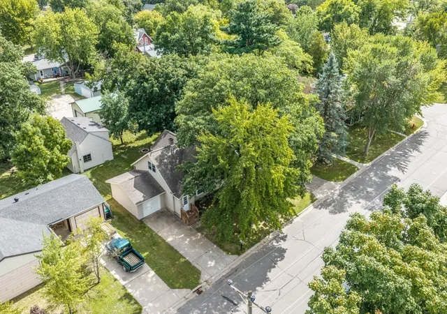 Photo 2 of Sale Pending at 304 3rd Street Nw, Little Falls, MN 56345 | MLS# 7138563 | Listing updated on 2026-09-16