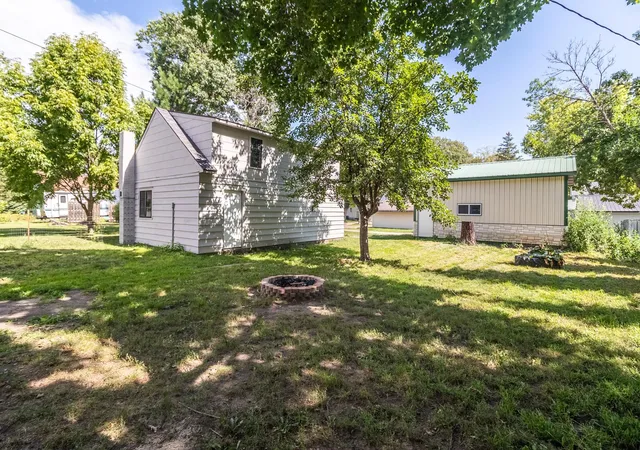 Photo 3 of Sale Pending at 304 3rd Street Nw, Little Falls, MN 56345 | MLS# 7138563 | Listing updated on 2026-09-16
