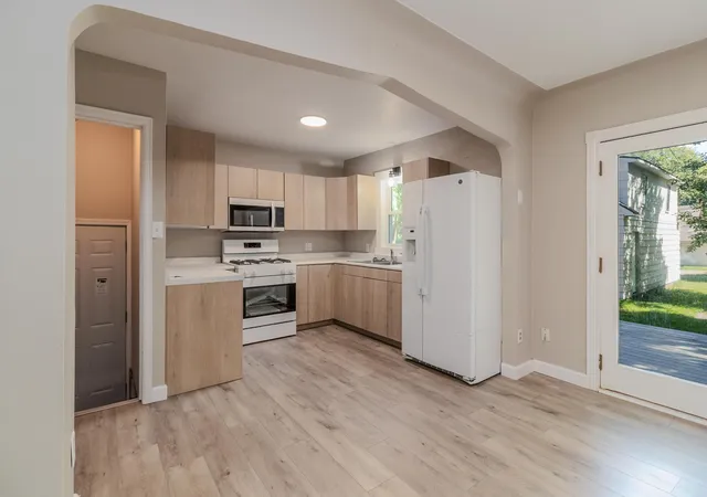Photo 4 of Sale Pending at 304 3rd Street NW, Little Falls, MN 56345 | MLS# 7138563 | Listing updated on 2026-09-16
