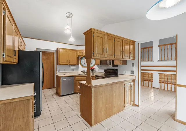 Photo 4 of Single family home for sale at 9163 Ranchview Ln N, Maple Grove, MN 55369 | MLS# 7138571 | Listing updated on 2026-09-30