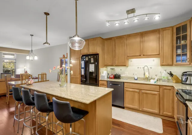 Photo 3 of Condo for sale at 7100 Metro Blvd #234, Minneapolis, MN 55439 | MLS# 7138577 | Listing updated on 2026-09-05
