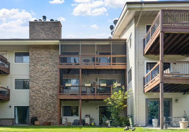 Photo 2 of Sale Pending at 14330 Fairway Dr, Eden Prairie, MN 55344 | MLS# 7138615 | Listing updated on 2026-10-01