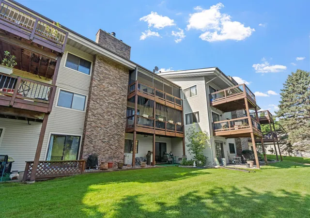 Photo 3 of Sale Pending at 14330 Fairway Dr, Eden Prairie, MN 55344 | MLS# 7138615 | Listing updated on 2026-10-01