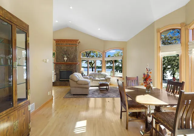 Photo 3 of Single family home for sale at 1001 Lakeshore Dr, Big Lake, MN 55309 | MLS# 7138627 | Listing updated on 2026-10-10