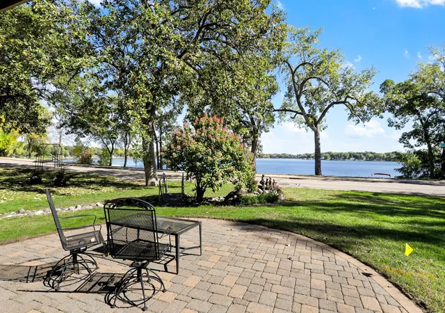 Photo 4 of Single family home for sale at 1001 Lakeshore Dr, Big Lake, MN 55309 | MLS# 7138627 | Listing updated on 2026-10-09
