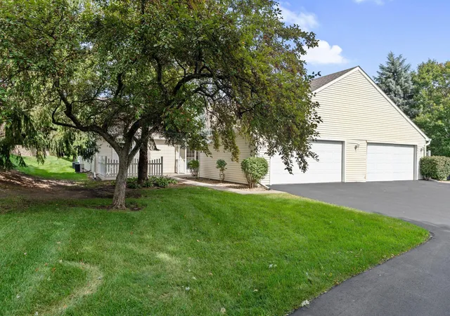 Photo 3 of Single family home for sale at 6939 Inverness Ct #43, Inver Grove Heights, MN 55077 | MLS# 7138668 | Listing updated on 2026-09-18