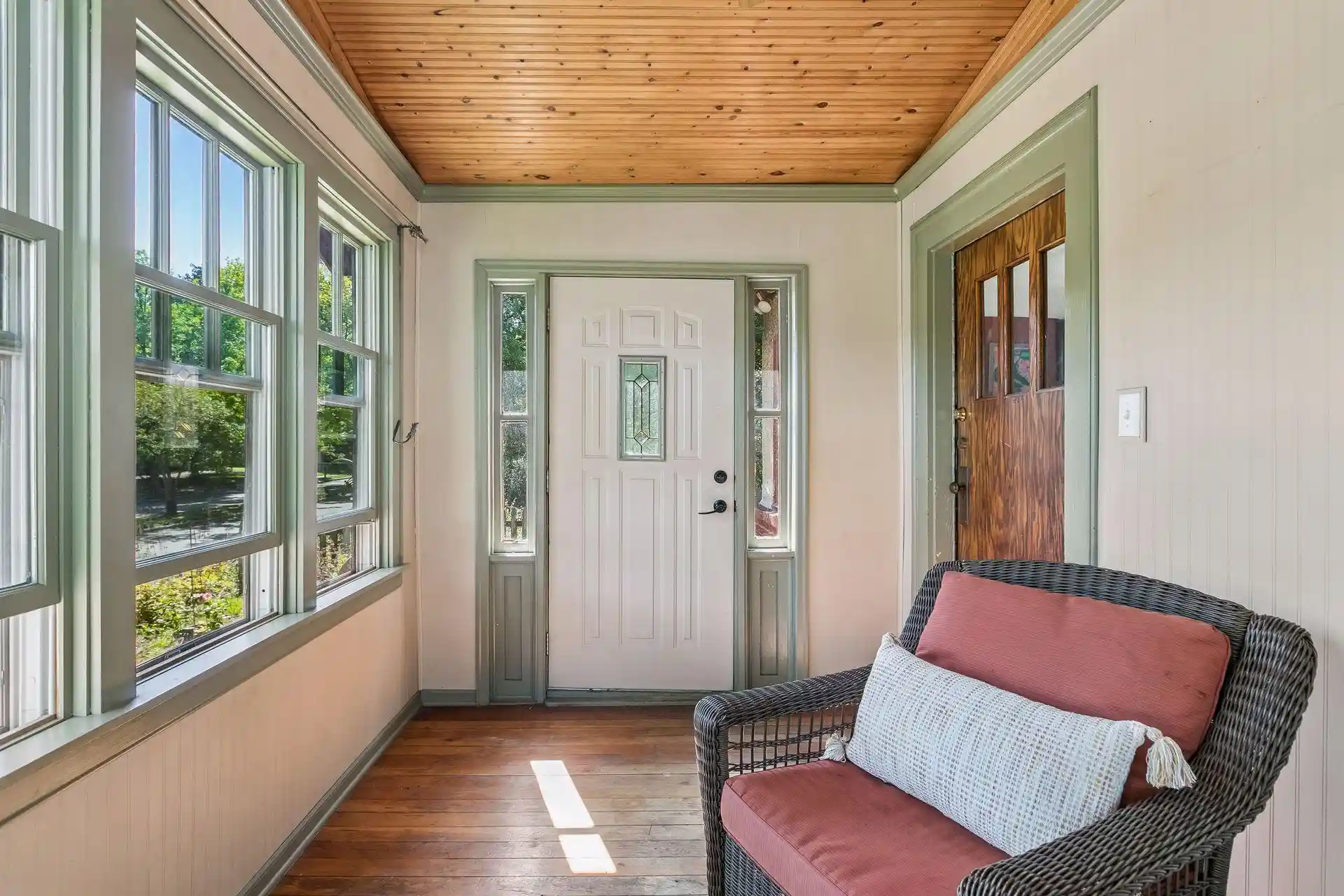 Photo 2 of Single family home for sale at 2761 Zenith Ave N, Minneapolis, MN 55422 | MLS# 7138686 | Listing updated on 2026-10-23