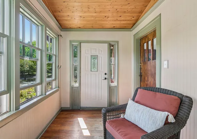 Photo 1 of Single family home for sale at 2761 Zenith Ave N, Minneapolis, MN 55422 | MLS# 7138686 | Listing updated on 2026-10-16