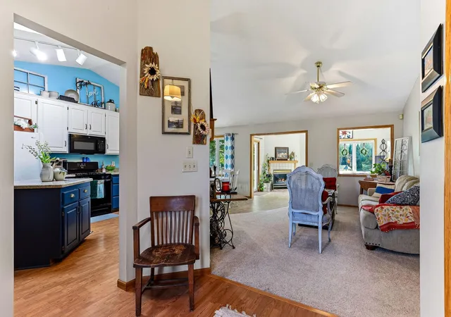 Photo 4 of Single family home for sale at 9205 Yorkshire Ln, Minneapolis, MN 55443 | MLS# 7138727 | Listing updated on 2026-09-05