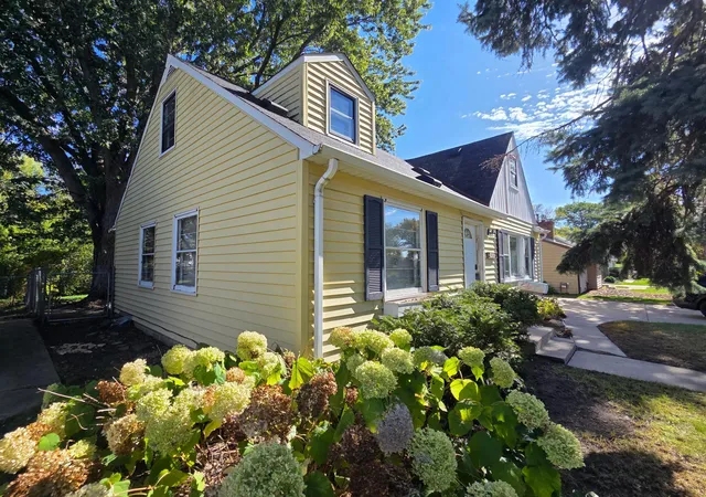 Photo 1 of Single family home for sale at 415 Adams Ave, Hopkins, MN 55343 | MLS# 7138733 | Listing updated on 2026-10-08