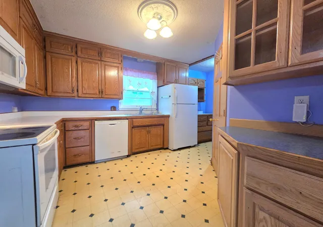 Photo 4 of Single family home for sale at 415 Adams Ave, Hopkins, MN 55343 | MLS# 7138733 | Listing updated on 2026-10-08