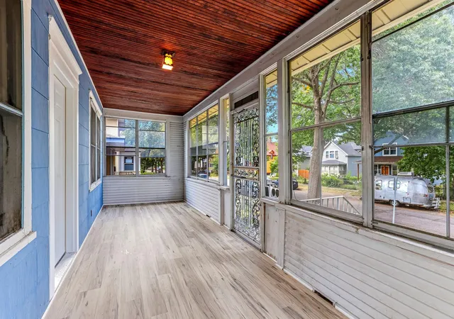 Photo 3 of Single family home for sale at 706 Fuller Ave, Saint Paul, MN 55104 | MLS# 7138740 | Listing updated on 2026-09-04