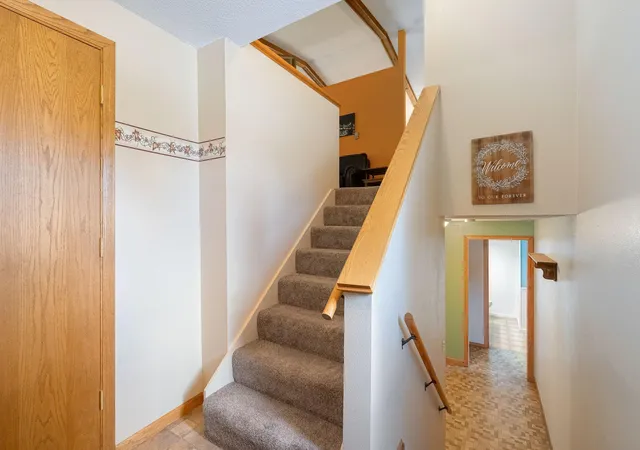 Photo 4 of Single family home for sale at 28 Leprechaun Ln, Mantorville, MN 55955 | MLS# 7138744 | Listing updated on 2026-09-05