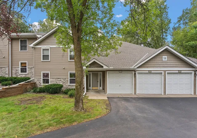 Photo 1 of Condo for sale at 14349 Fairway Dr, Eden Prairie, MN 55344 | MLS# 7138767 | Listing updated on 2026-10-01