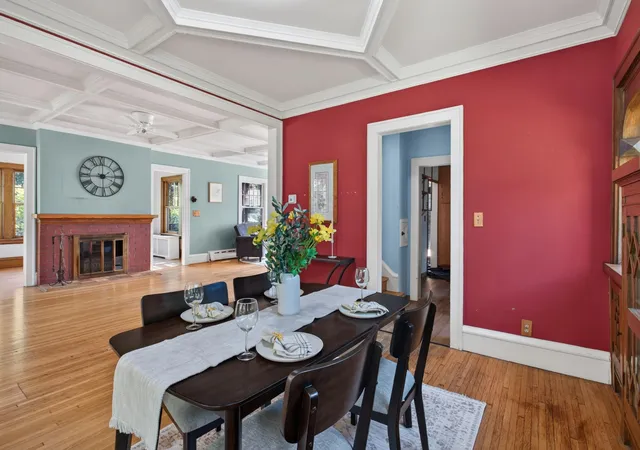 Photo 2 of Single family home for sale at 121 Maria Ave, Saint Paul, MN 55106 | MLS# 7138769 | Listing updated on 2026-09-22