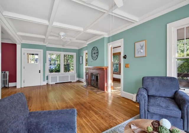 Photo 3 of Single family home for sale at 121 Maria Ave, Saint Paul, MN 55106 | MLS# 7138769 | Listing updated on 2026-09-22