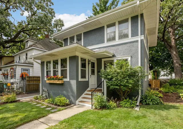 Photo 1 of Single family home for sale at 877 Howell St N, Saint Paul, MN 55104 | MLS# 7138787 | Listing updated on 2026-09-12