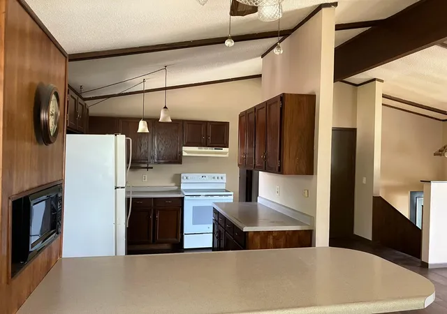 Photo 3 of Single family home for sale at 16 South St SW, Dodge Center, MN 55927 | MLS# 7138789 | Listing updated on 2026-09-15