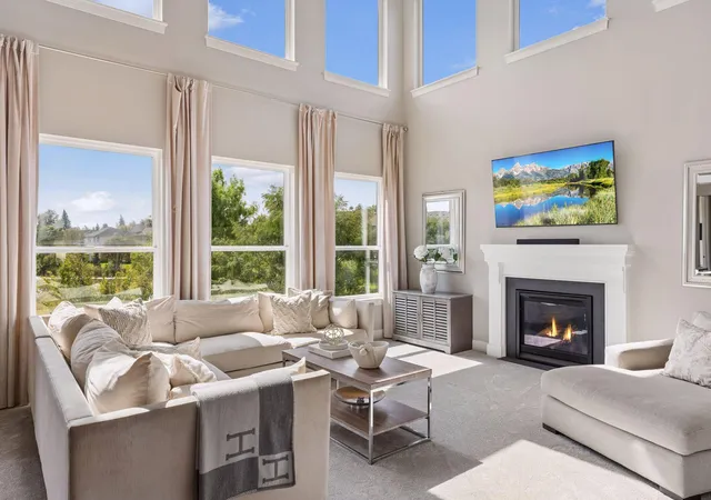 Photo 2 of Single family home for sale at 4061 San Vitero Cir, Chaska, MN 55318 | MLS# 7138791 | Listing updated on 2026-09-18