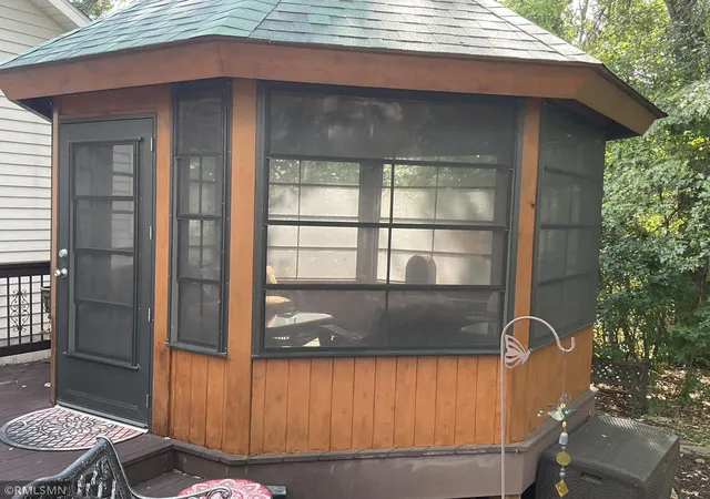 Photo 3 of Single family home for sale at 2139 14th Avenue E, Saint Paul, MN 55109 | MLS# 7138799 | Listing updated on 2026-10-02