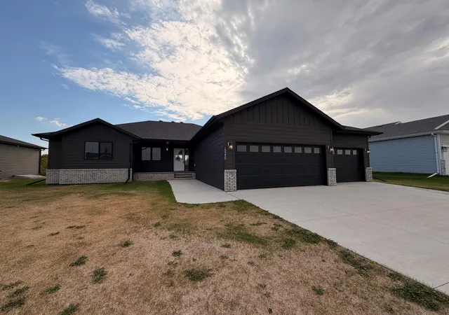 Photo 1 of Single family home for sale at 10258 Burgundy Dr, Horace, ND 58047 | MLS# 7138814 | Listing updated on 2026-09-06