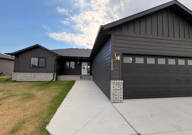 Photo 2 of Single family home for sale at 10258 Burgundy Dr, Horace, ND 58047 | MLS# 7138814 | Listing updated on 2026-09-06