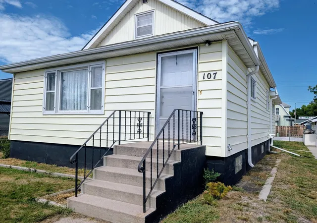 Photo 2 of Single family home for sale at 107 1st Avenue Sw, Dilworth, MN 56529 | MLS# 7138816 | Listing updated on 2026-09-12