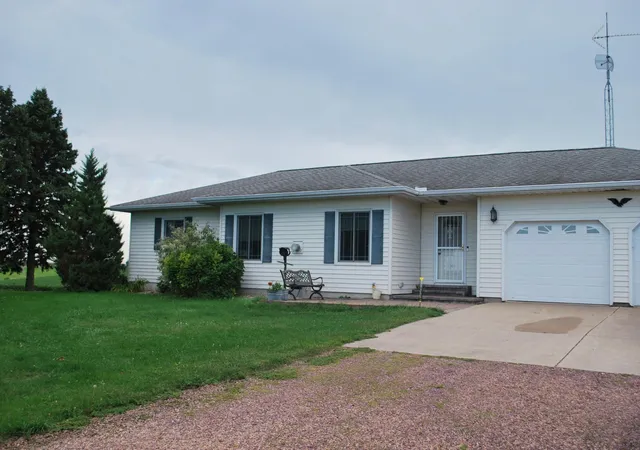 Photo 2 of Single family home for sale at 36237 State Hwy 15, Lewisville, MN 56060 | MLS# 7138827 | Listing updated on 2026-09-12