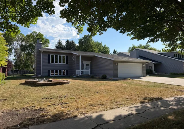 Photo 2 of Sale Pending at 1608 38th Avenue S, Fargo, ND 58104 | MLS# 7138829 | Listing updated on 2026-10-08