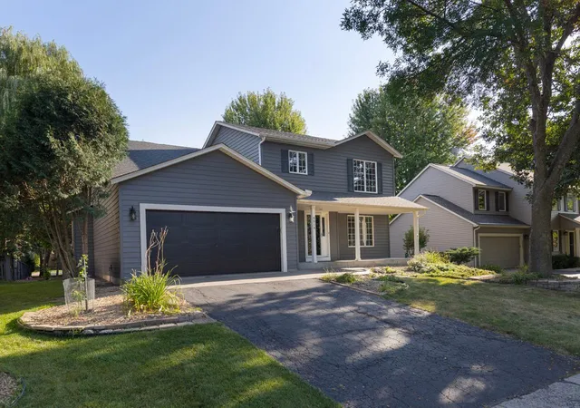 Photo 2 of Single family home for sale at 8818 Belvedere Dr, Eden Prairie, MN 55347 | MLS# 7138831 | Listing updated on 2026-10-10