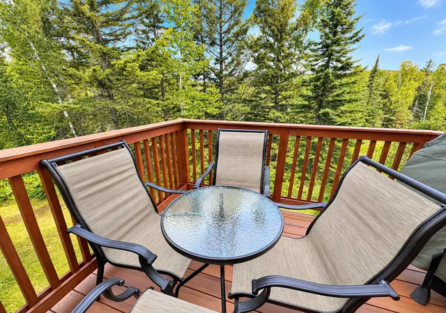 Photo 3 of Single family home for sale at 527 Moose Mountain Dr, Lutsen, MN 55612 | MLS# 7138870 | Listing updated on 2026-10-05